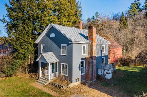 5 Brownsville Rd, Hartland, VT, 05048-3000 | Card Image