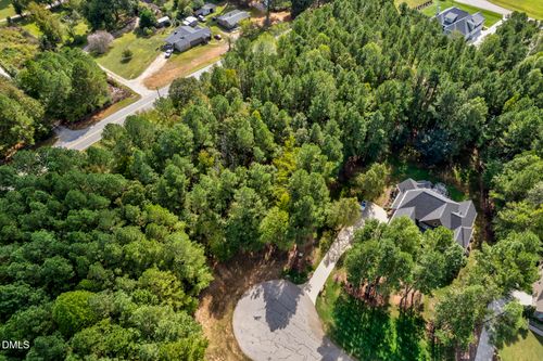 3327 Oak Leaf Dr, Rocky Mount, NC, 27804-9216 | Card Image