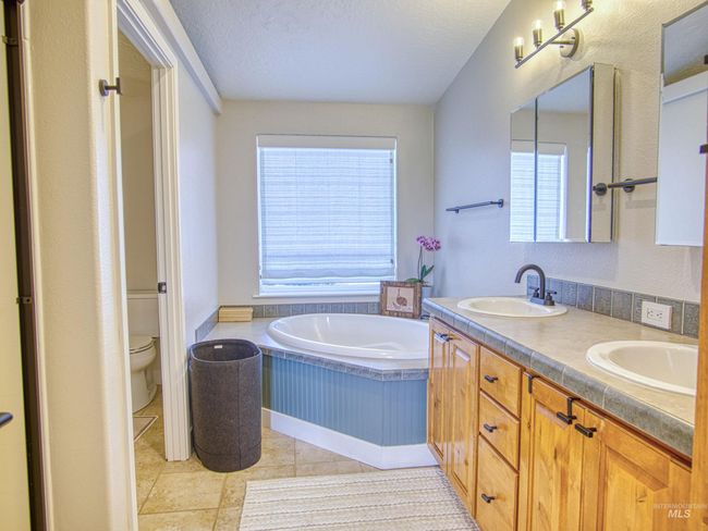 1077 E 200 N, Home with 3 bedrooms, 2 bathrooms and null parking in Fairfield ID | Image 13