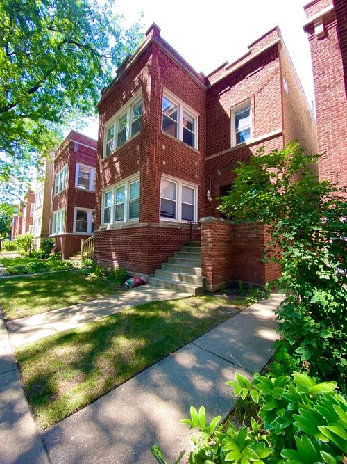 2-4860 N Washtenaw Ave, Chicago, IL, 60625-2825 | Card Image