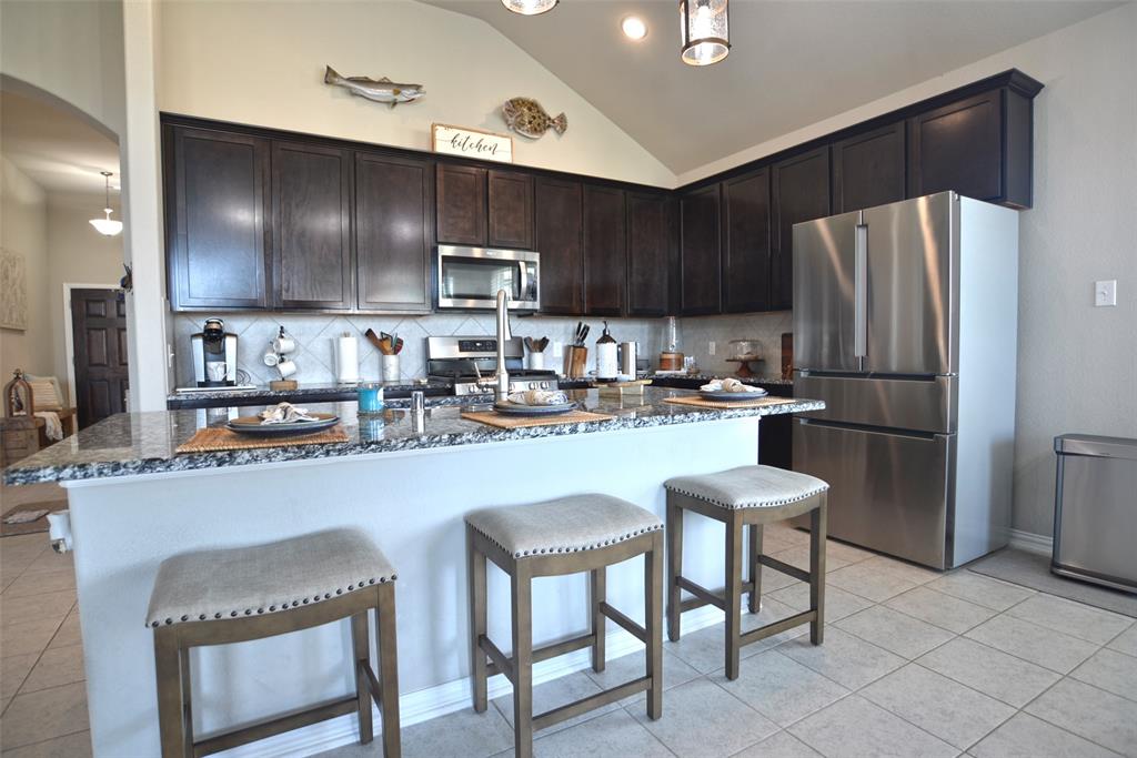 Helms Bend Ln, LA Marque, TX 77568