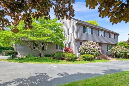58 Weatherbee Dr, Westwood, MA, 02090-2137 | Card Image