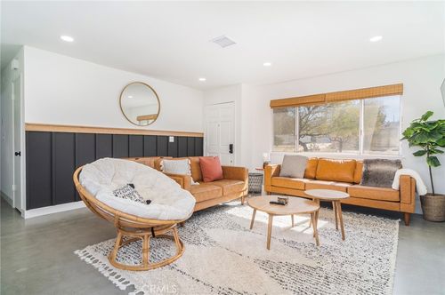 61660 Valley View Dr, Joshua Tree, CA, 92252-2460 | Card Image