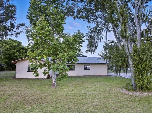 330 W 4th St, Frostproof, FL, 33843-2207 | Card Image