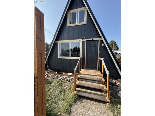 112 E State St, Ukiah, OR, 97880 | Card Image