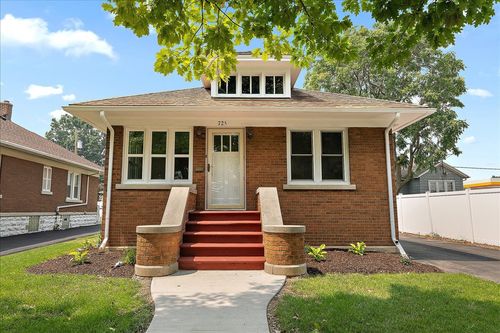 725 Clement St, Joliet, IL, 60435-6103 | Card Image