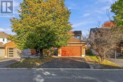 43 Burntwood Avenue, Ottawa, ON, K2J4P3 | Card Image