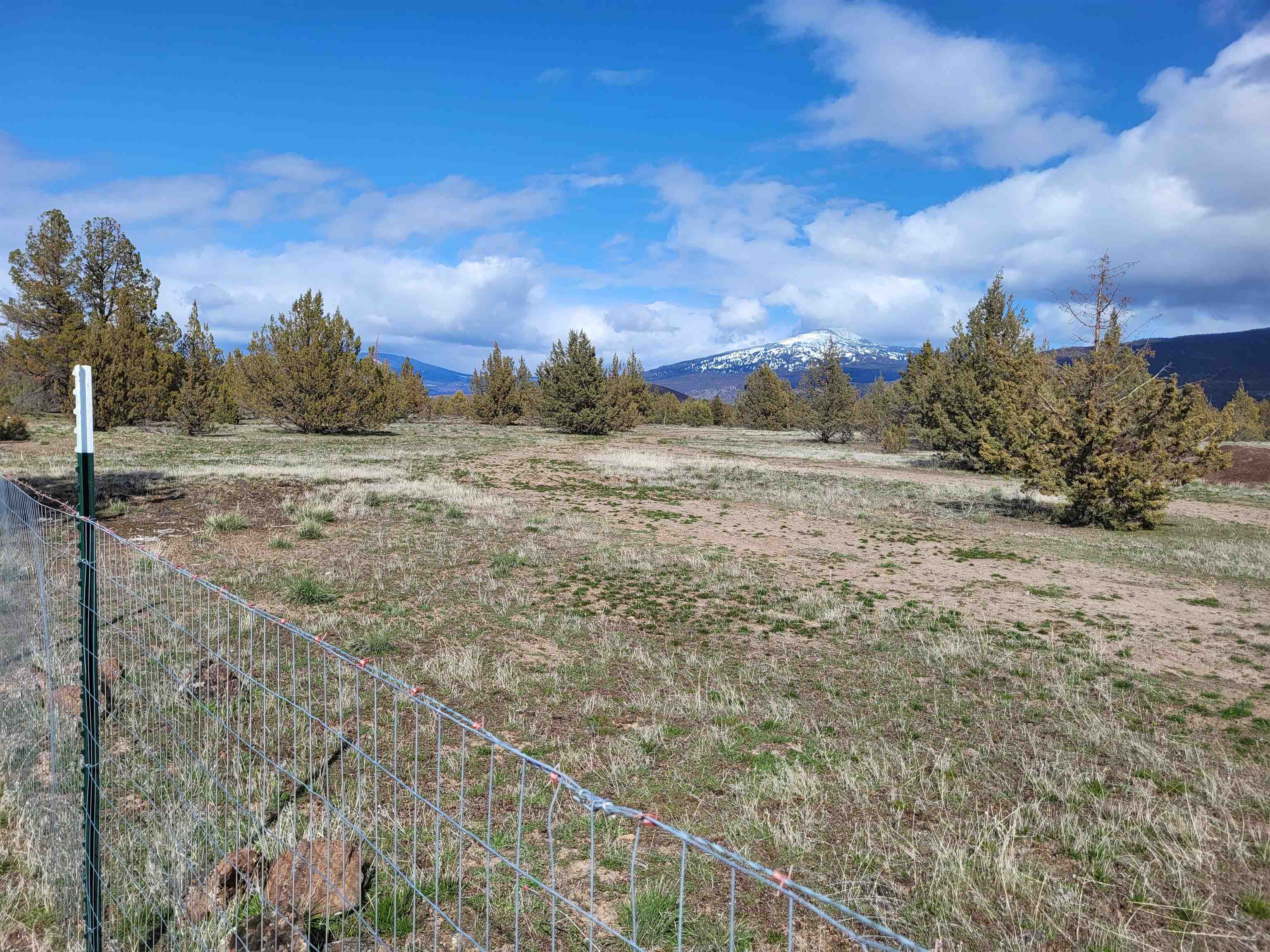 Land in Montague 4