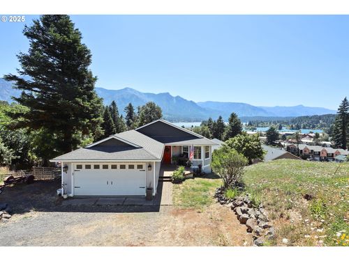 438 Nw Roselawn St, Stevenson, WA, 98648-4047 | Card Image