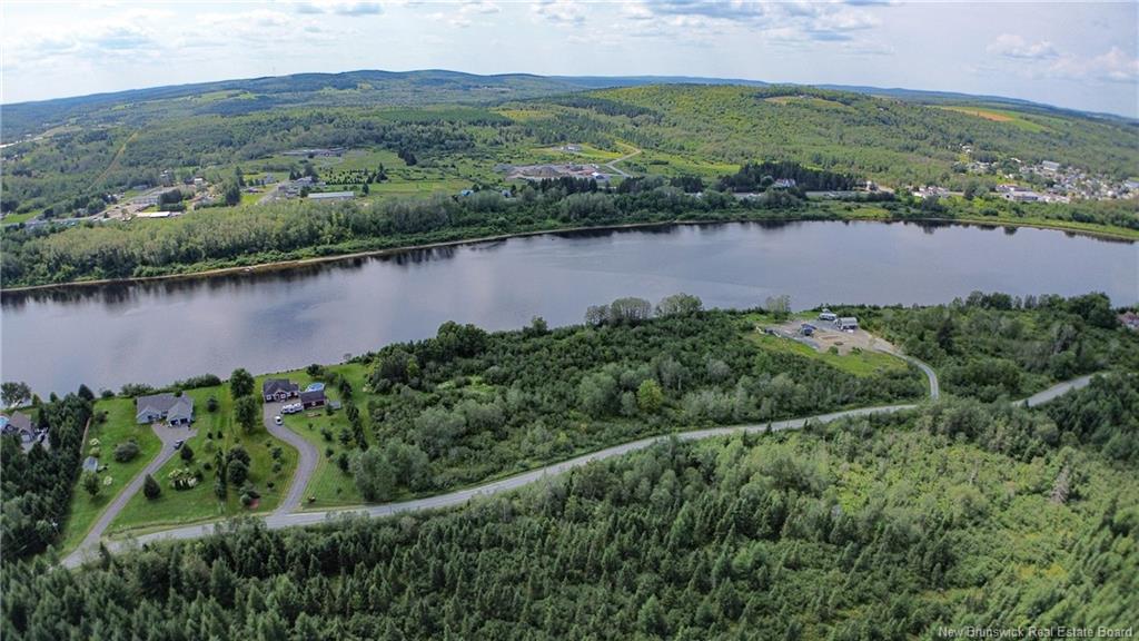 Land in Saint-Léonard 5