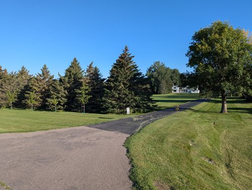 1010 5th St Sw, Pipestone, MN, 56164-1100 | Card Image