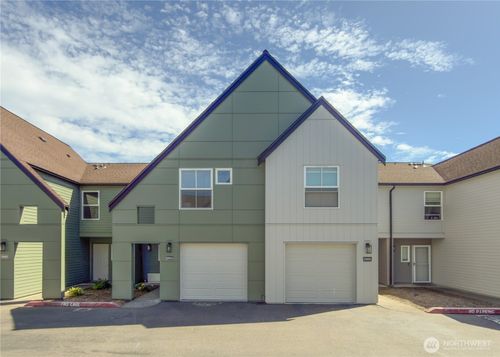 d104-6707 S 239th St, Kent, WA, 98032-2636 | Card Image