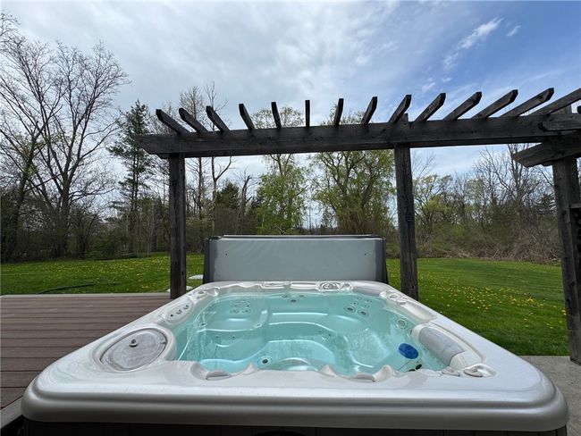 Hot Tub | Image 22