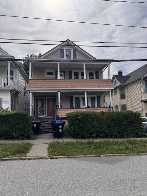 34 Franklin Street, Poughkeepsie, NY, 12601 | Card Image