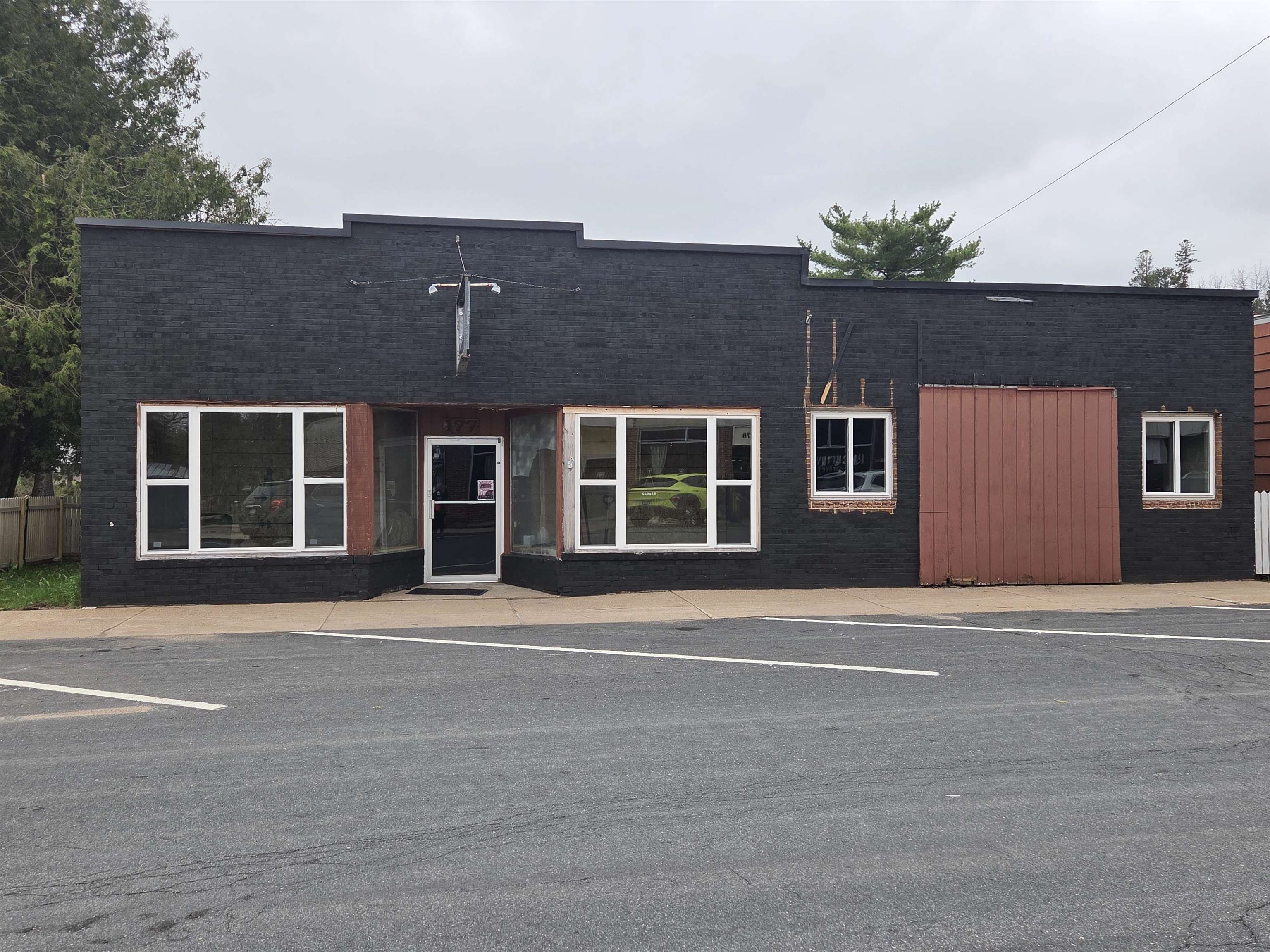 177 N Main St, Rosholt, WI 54473
