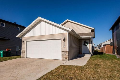 6036 Kodiak Ln, Horace, ND, 58047-5523 | Card Image