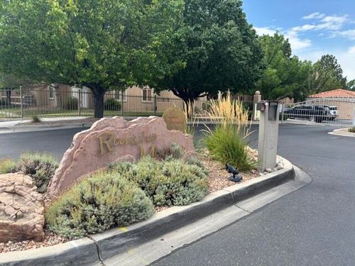 826-6800 Vista Del Norte Rd Ne, Albuquerque, NM, 87113-1373 | Card Image
