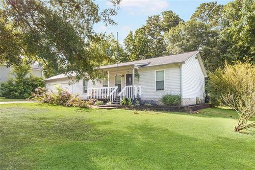 237 Mona Pl, Dallas, GA, 30132-8198 | Card Image