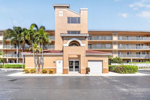 205-12511 Imperial Isle Dr, Boynton Beach, FL, 33437-7225 | Card Image