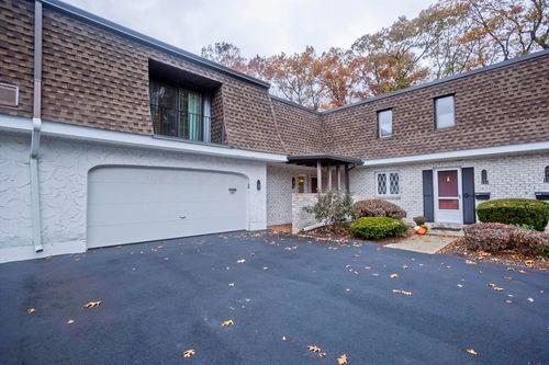 197-197 Porter Lake Dr, Springfield, MA, 01106-1246 | Card Image