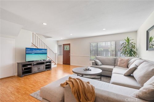 2258 Stonewood Ct, San Pedro, CA, 90732-1338 | Card Image