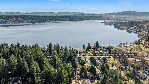 3320 168th Pl Se, Bellevue, WA, 98008-5752 | Card Image