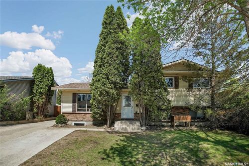 3831 Taylor St E, Saskatoon, SK, S7H5H5 | Card Image