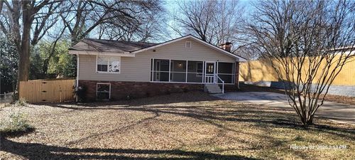 848 East Ave, Scottdale, GA, 30079-1004 | Card Image