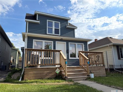 203 8th St W, Saskatoon, SK, S7M0B7 | Card Image