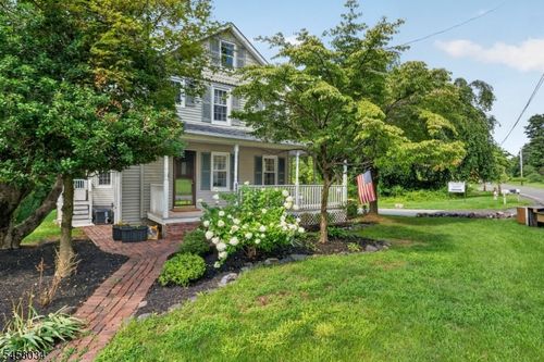 693 Amwell Rd, Hillsborough, NJ, 08844-3317 | Card Image