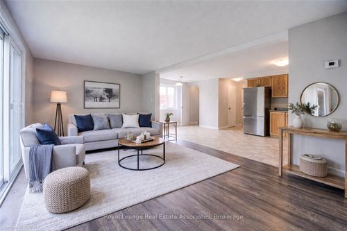 32 Hackberry St, Kitchener, ON, N2E3R9 | Card Image