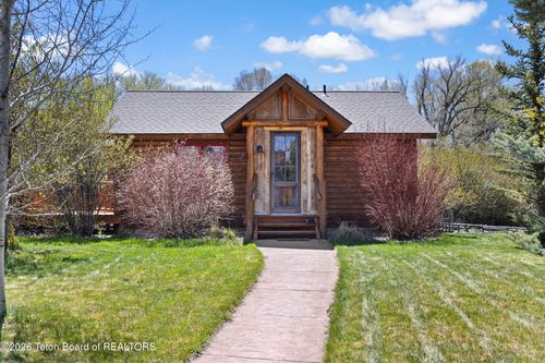 785 W Highway 33, Tetonia, ID, 83452-4723 | Card Image