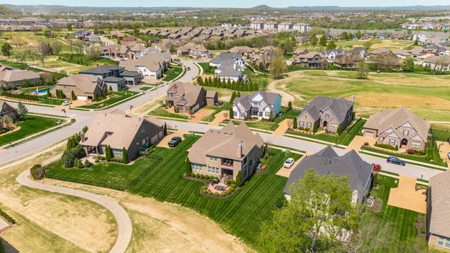 991 Vinings Blvd, House other with 4 bedrooms, 4 bathrooms and 3 parking in Gallatin TN | Image 61