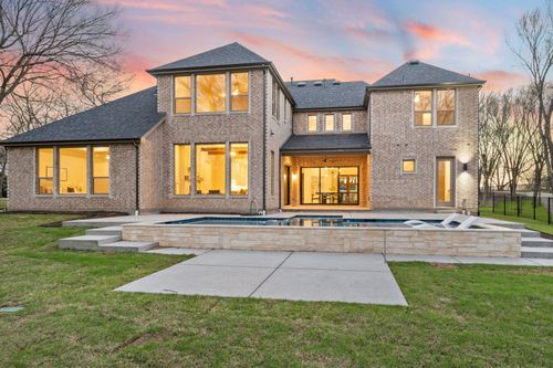 2131 Ravenwood Dr, Keller, TX, 76262-8021 | Card Image