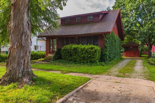 216 E Elmwood St, Pontiac, IL, 61764-1302 | Card Image
