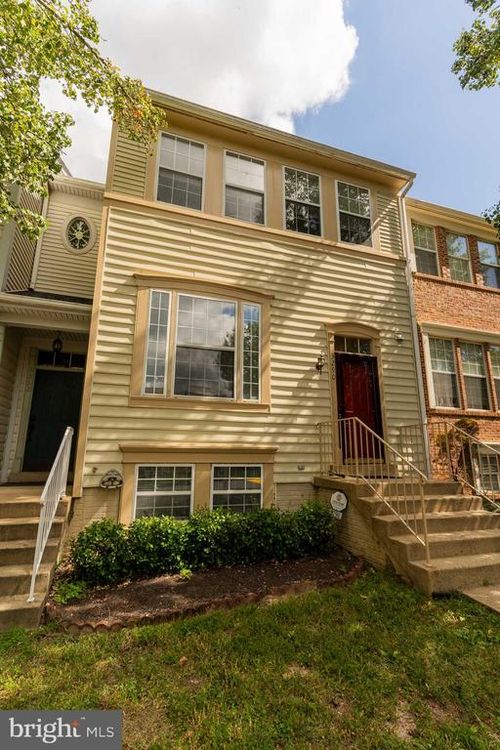 3290 Gina Pl, WOODBRIDGE, VA, 22193-5927 | Card Image