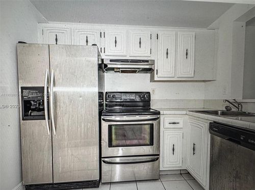 614-496 Nw 165th Street Rd, Miami, FL, 33169-6466 | Card Image