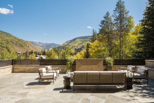 100 Vail Rd, Home with 11 bedrooms, 18 bathrooms and 4 parking in Vail CO | Image 11