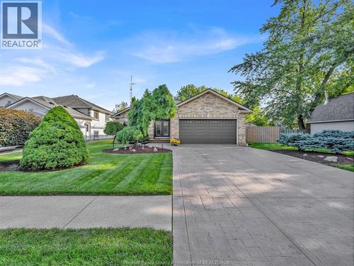 11647 Dillon Dr, Windsor, ON, N8P1L3 | Card Image