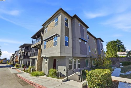 498 Trace Ln, Hayward, CA, 94544-5641 | Card Image