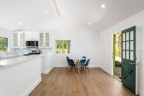 000 Serena Avenue, Santa Barbara, CA, 93013 | Card Image