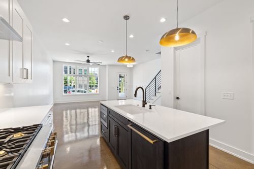 1207 6th Ave N, Nashville, TN, 37208-2601 | Card Image