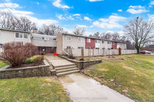 11-3308 The Credit Woodlands N/A, Mississauga, ON, L5C2J8 | Card Image