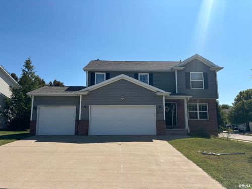 2116 W Geneva Rd, Peoria, IL, 61615-6204 | Card Image