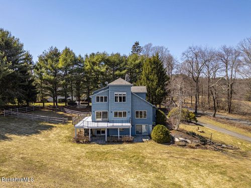 3 Townhouse Hill Rd, Egremont, MA, 01230-8908 | Card Image