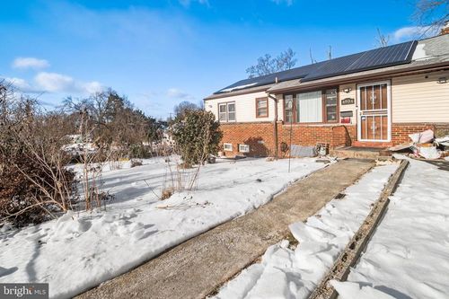 4904 56th Pl, HYATTSVILLE, MD, 20781 | Card Image