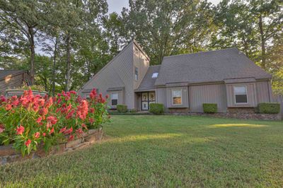 217 Leif Cv, House other with 4 bedrooms, 2 bathrooms and null parking in Memphis TN | Image 2