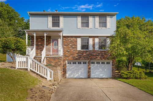 112 Penn Crest Dr, White Oak, PA, 15131-2729 | Card Image