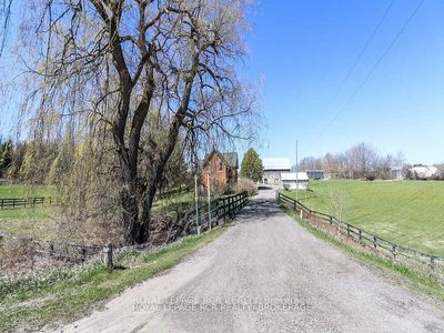 1148 10 Sideroad, House other with 3 bedrooms, 1 bathrooms and 20 parking in New Tecumseth ON | Image 2