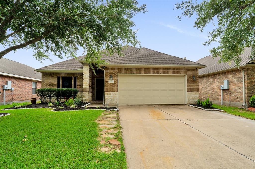 Villa Bella Ct, League City, TX 77573